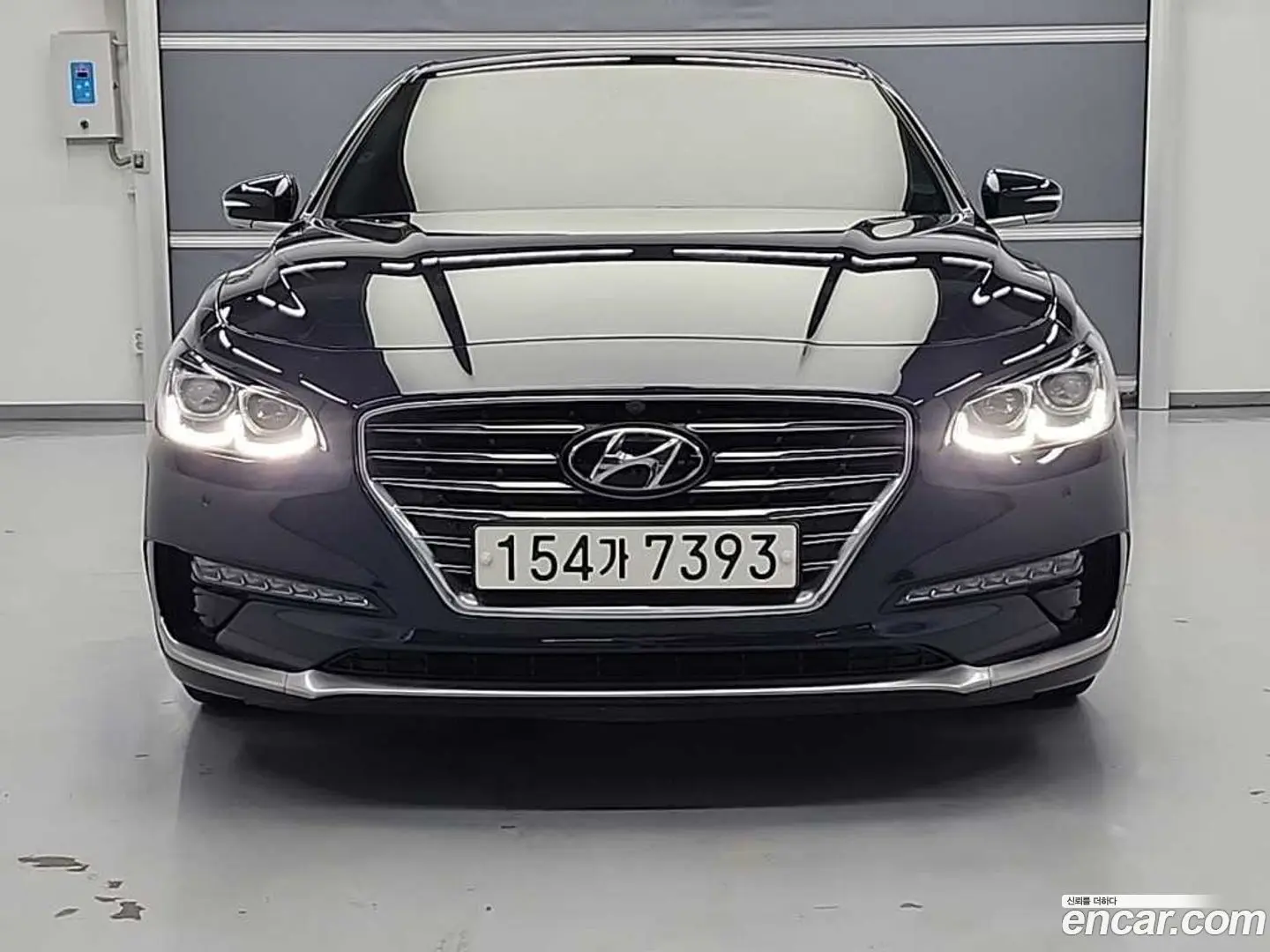 Main__Slider__Photo:Grandeur Hyundai 2017.10-1
