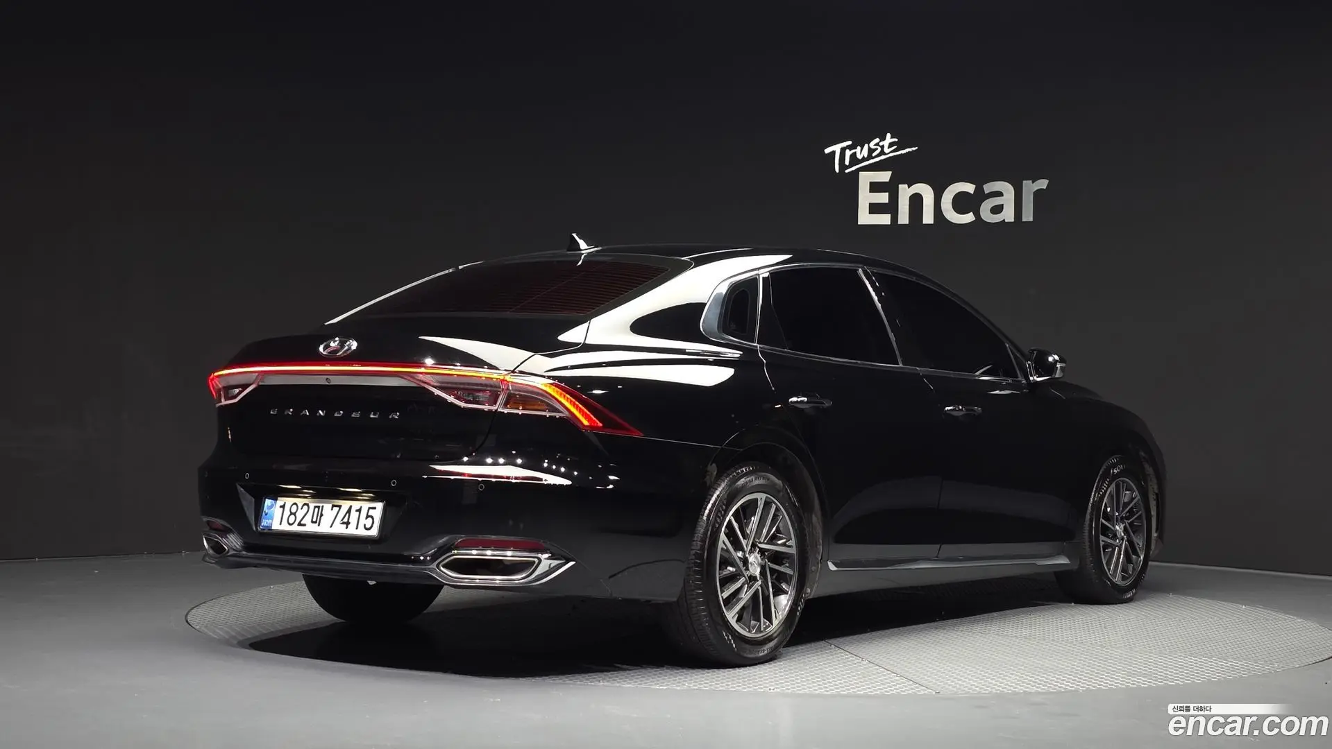 Main__Slider__Photo:Grandeur Hyundai 2020.11-1