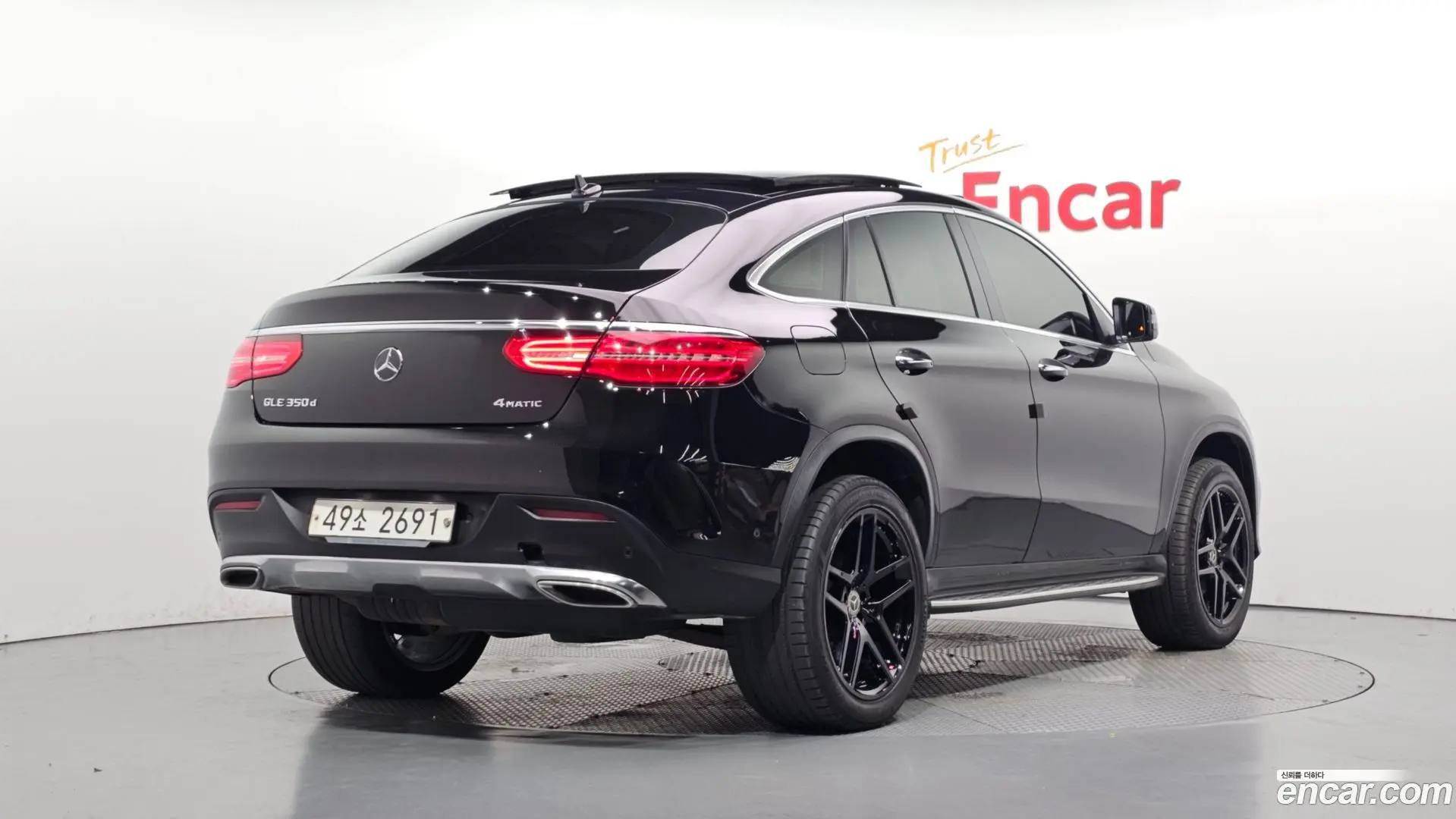 Main__Slider__Photo:GLE-Class Mercedes-Benz 2018.4-1