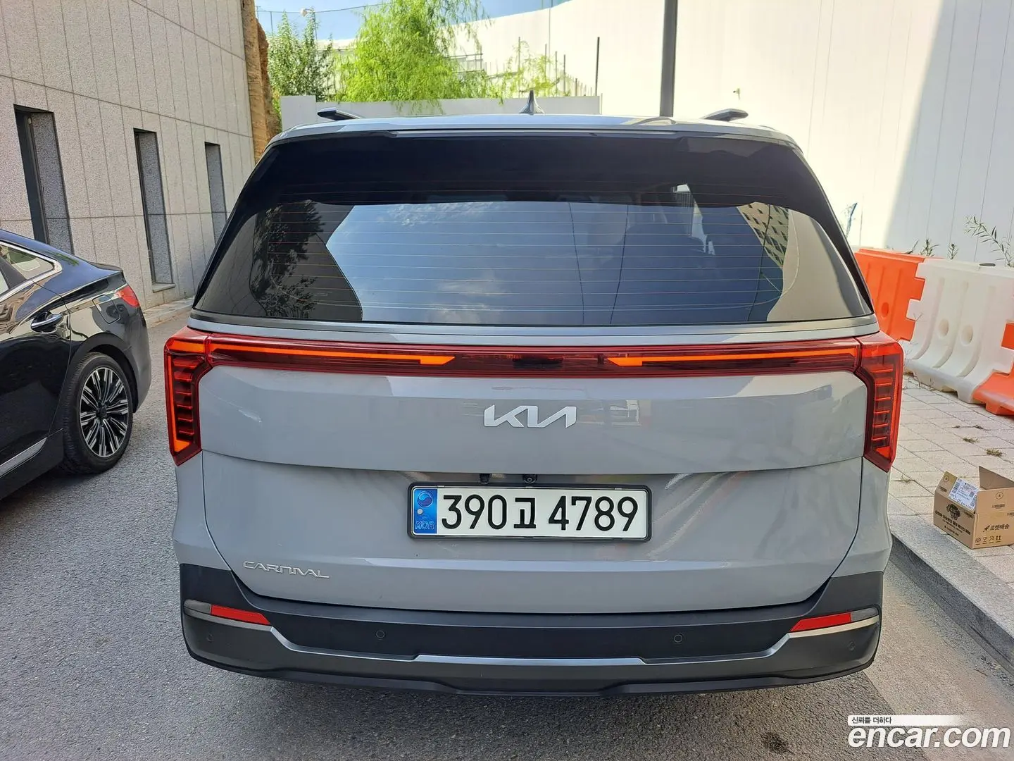 Main__Slider__Photo:Canival Kia 2024.5-1