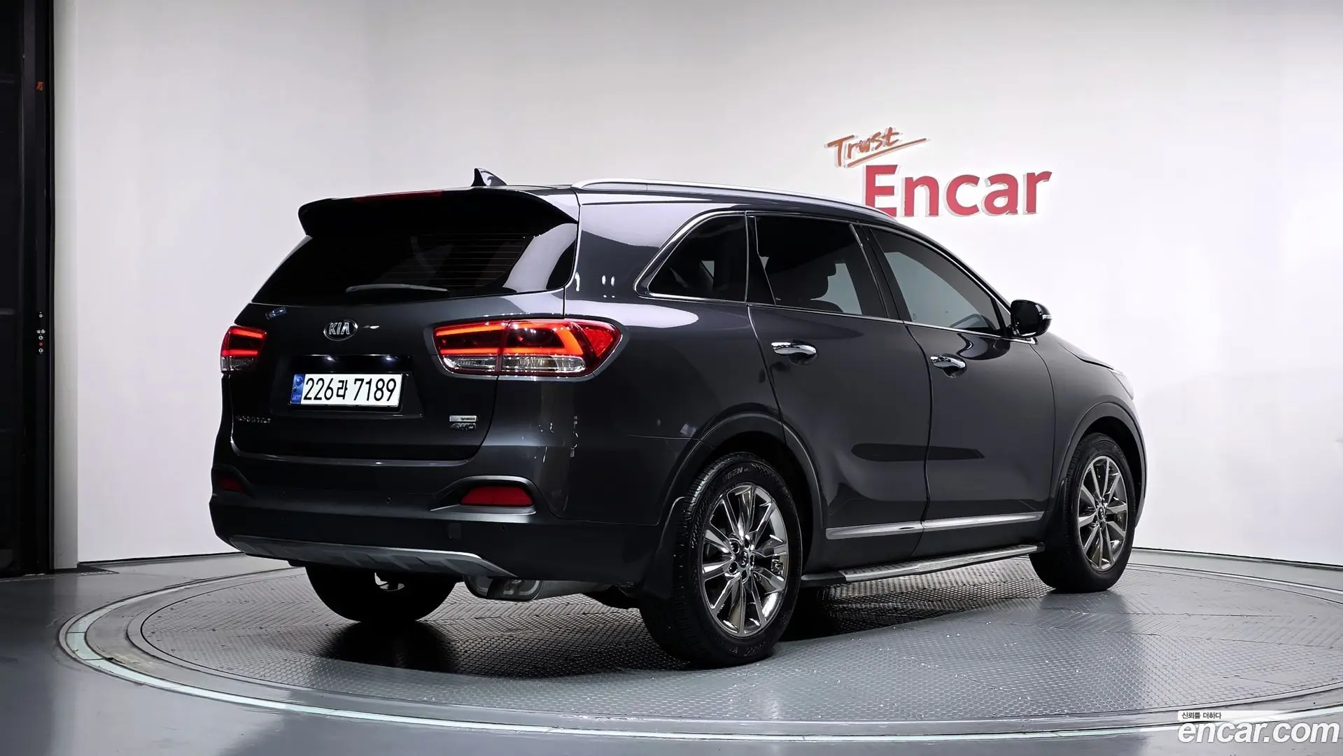 Main__Slider__Photo:Sorento Kia 2015.4-1