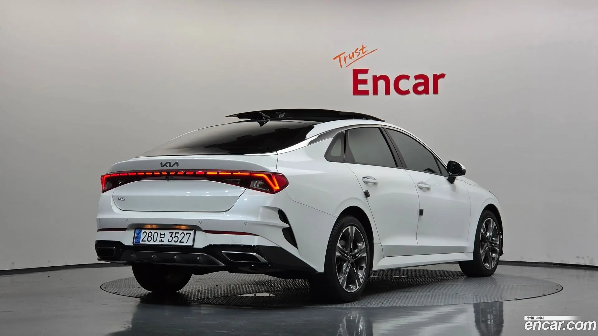 Main__Slider__Photo:K5 Kia 2022.8-1
