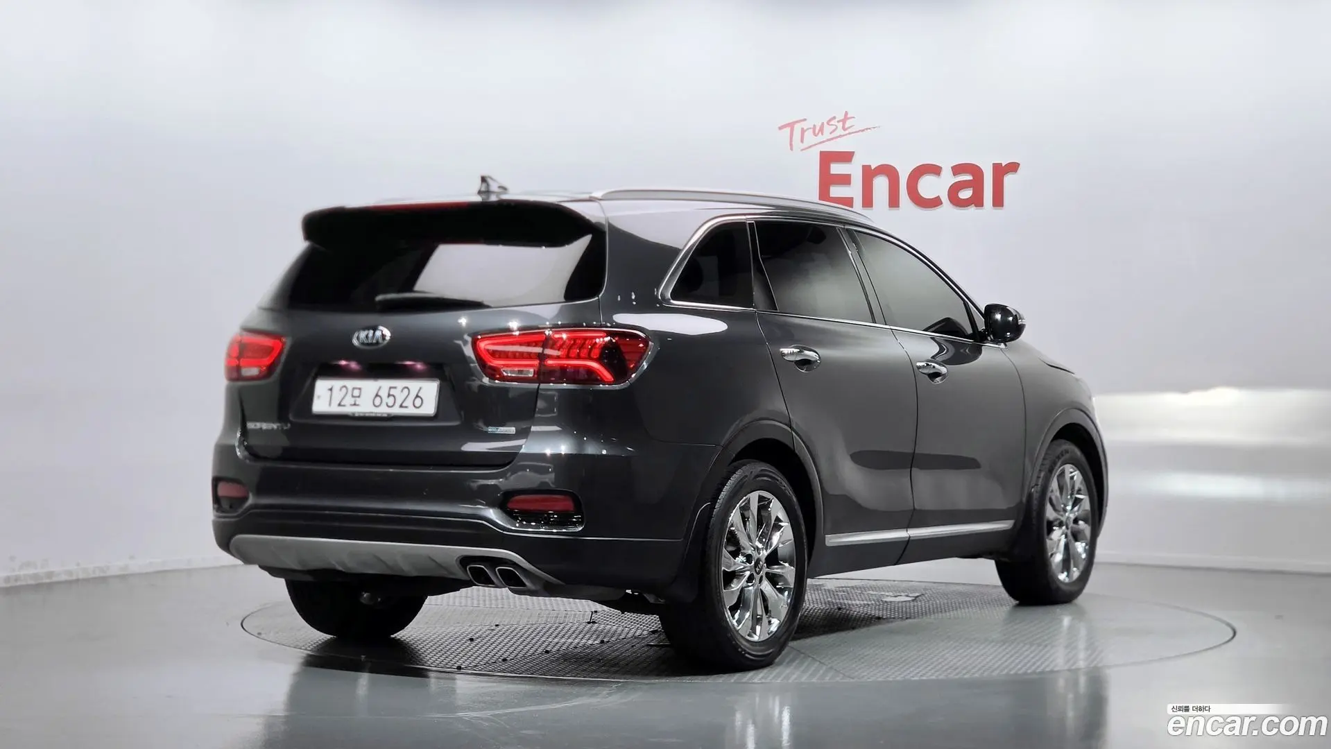 Main__Slider__Photo:Sorento Kia 2019.2-1