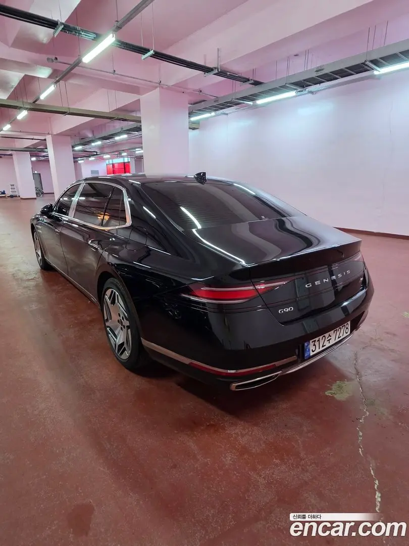 Main__Slider__Photo:G90 Genesis 2023.4-1