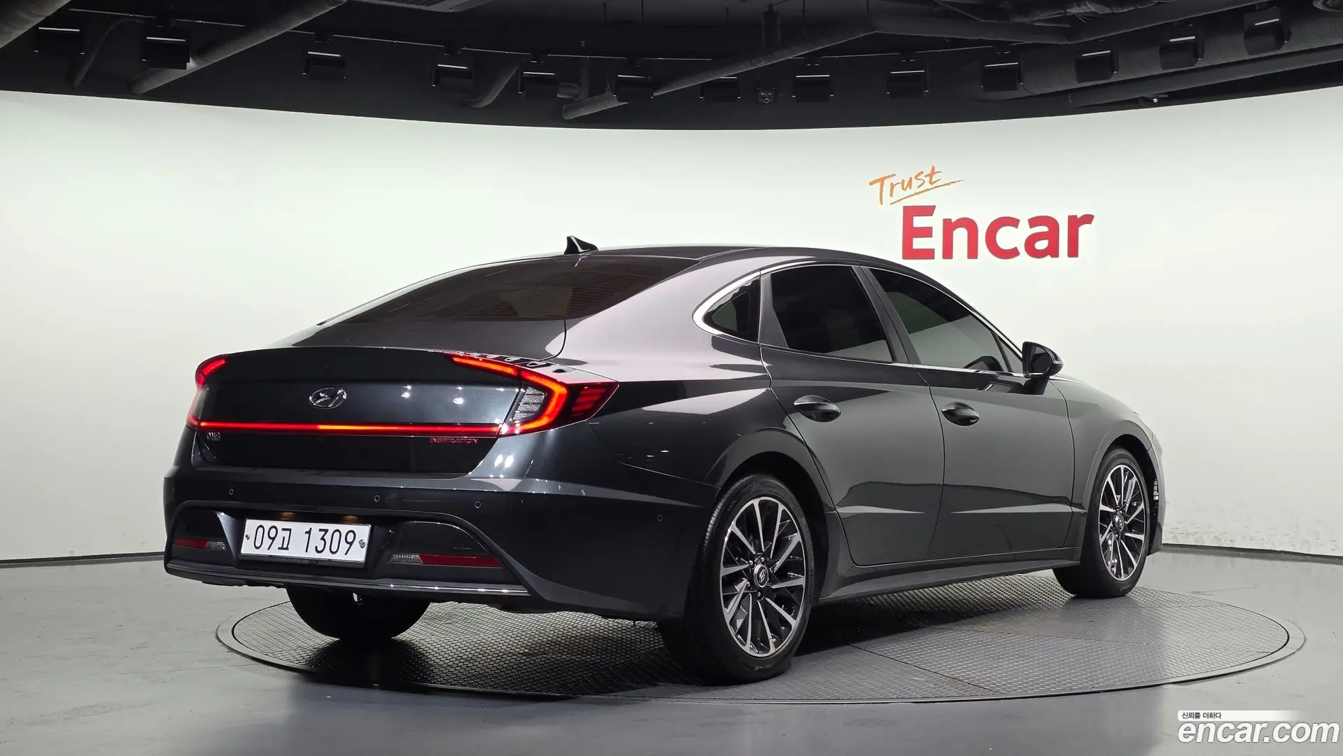 Main__Slider__Photo:Sonata Hyundai 2019.3-1