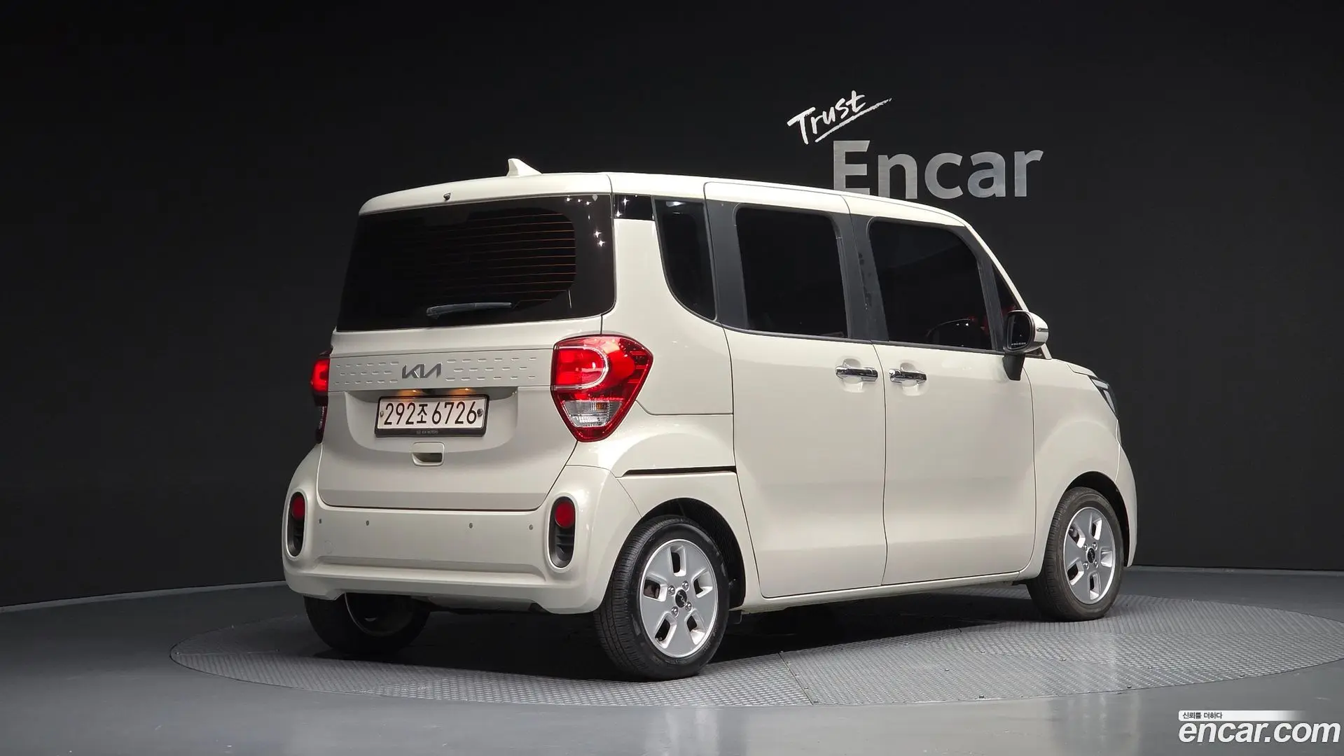 Main__Slider__Photo:RAY Kia 2021.11-1