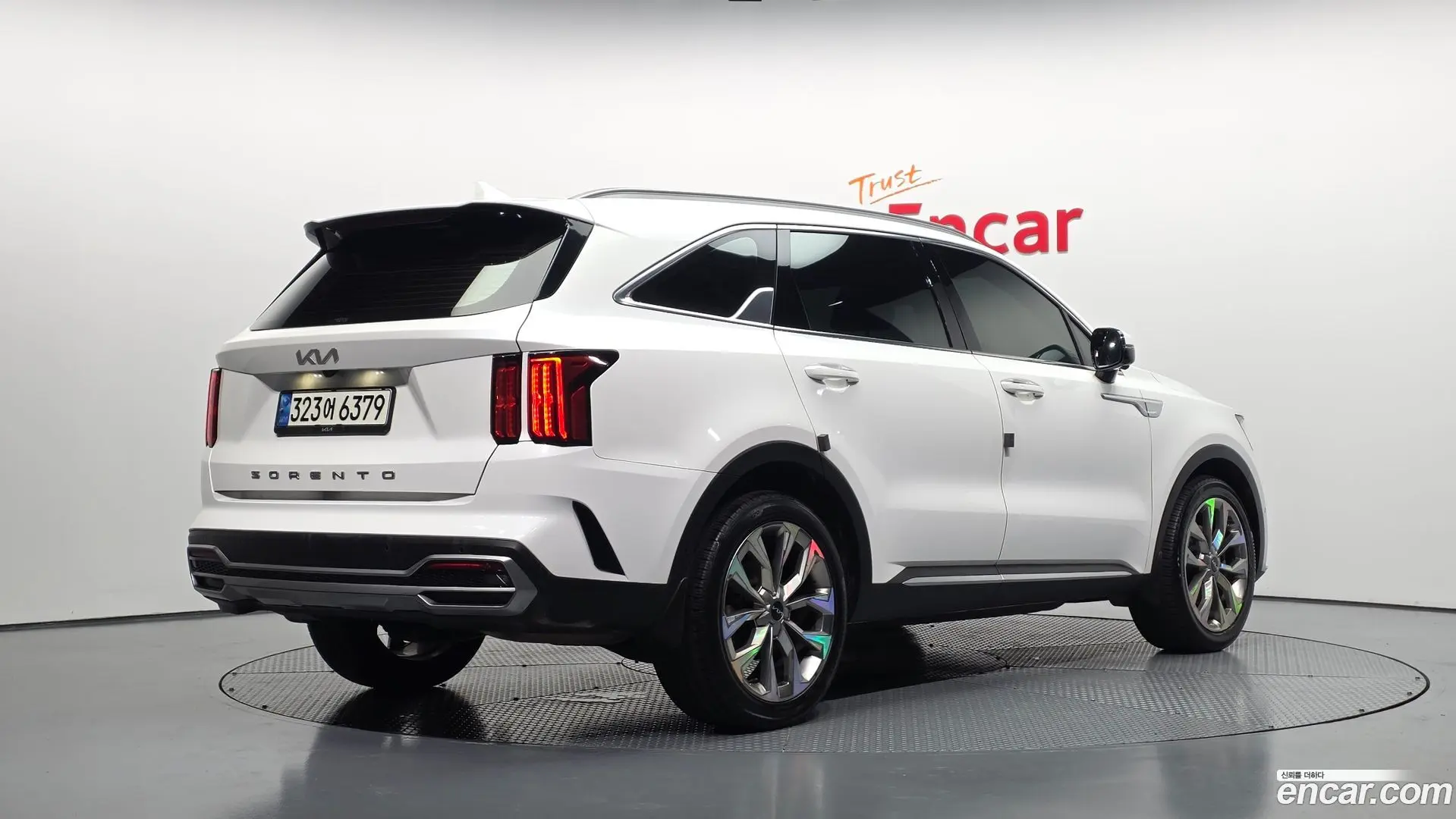 Main__Slider__Photo:Sorento Kia 2021.10-1