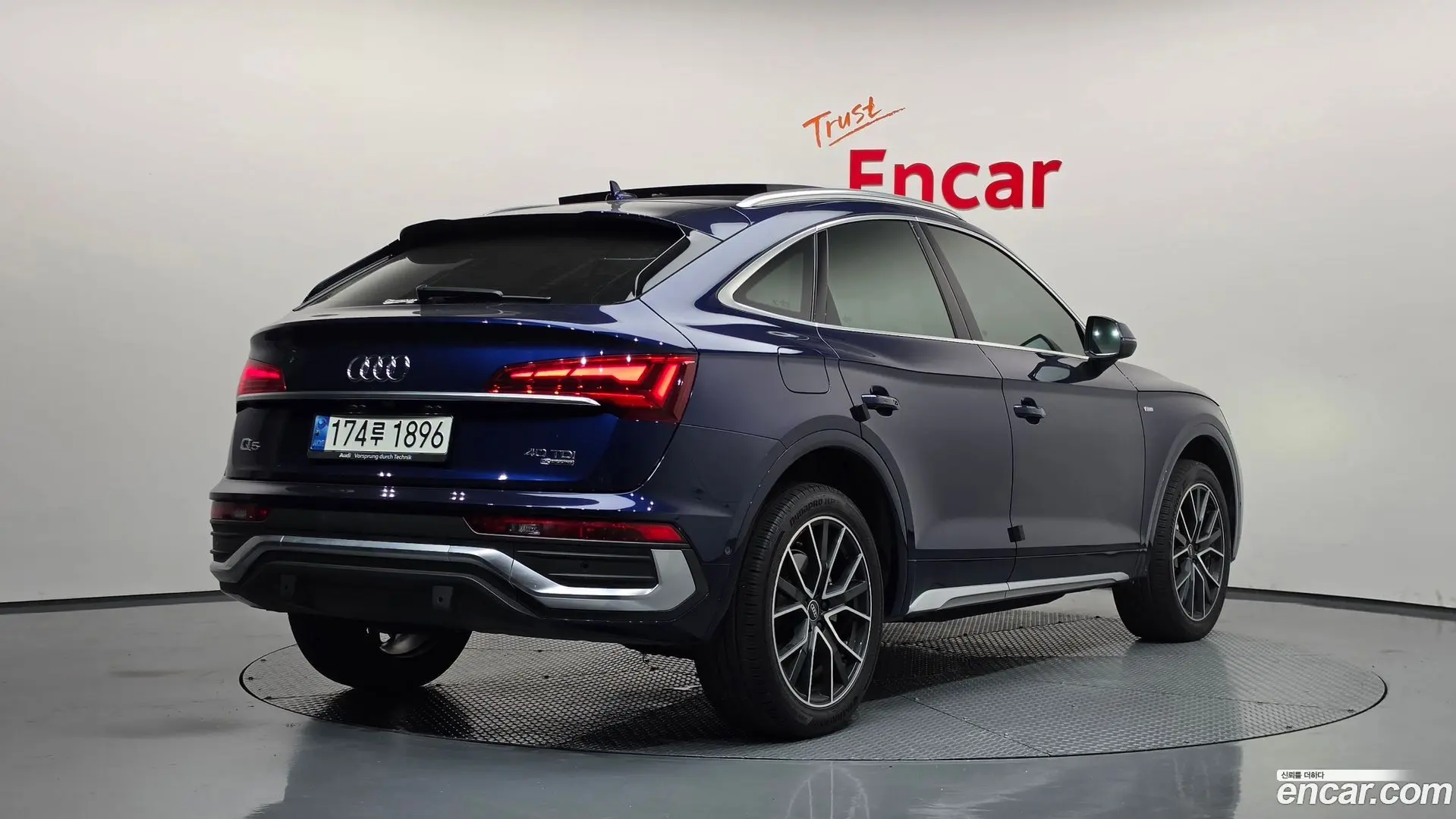 Main__Slider__Photo:Q5 Audi 2021.10-1
