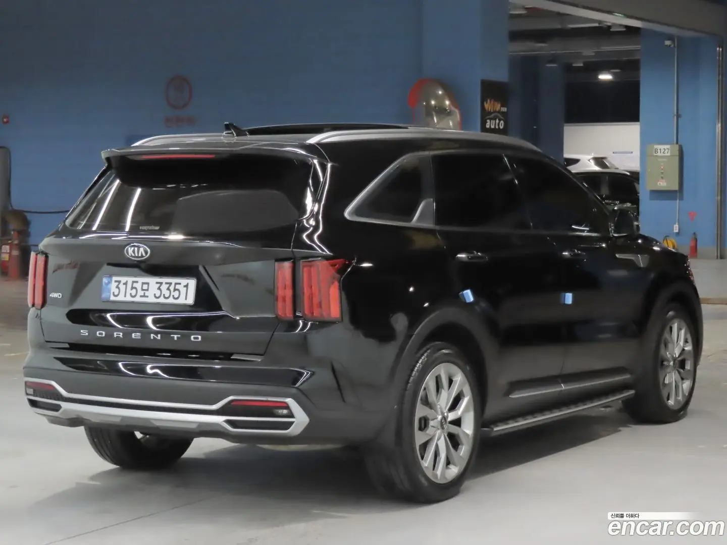 Main__Slider__Photo:Sorento Kia 2021.5-1