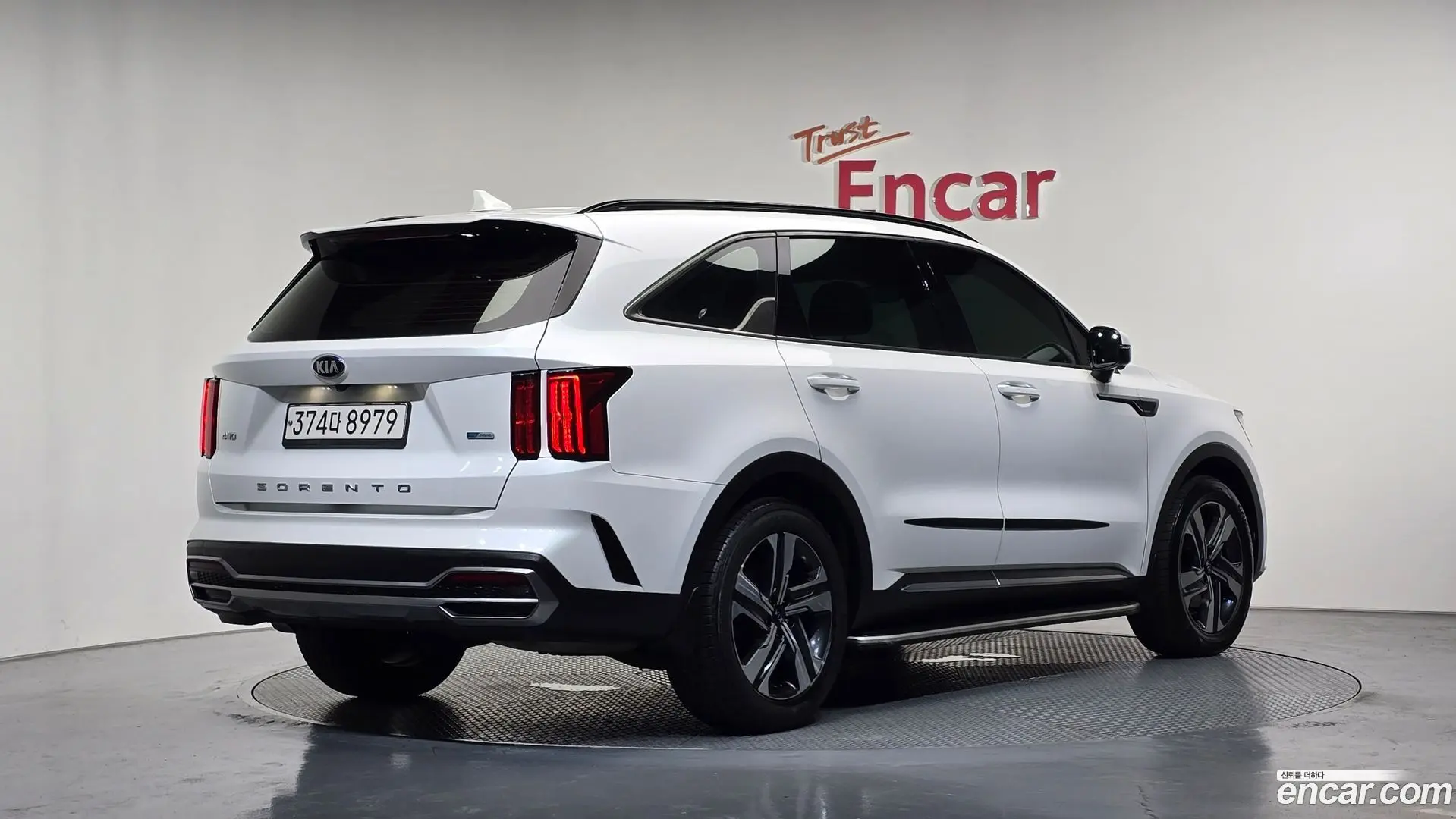 Main__Slider__Photo:Sorento Kia 2020.10-1