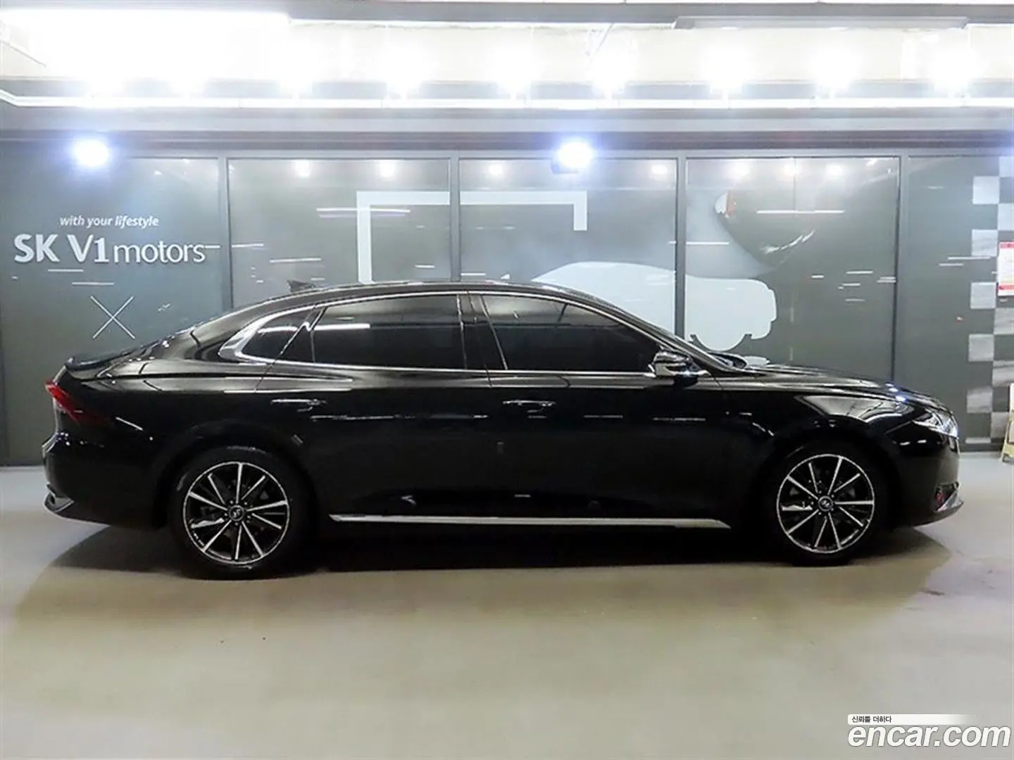 Main__Slider__Photo:Grandeur Hyundai 2020.1-1