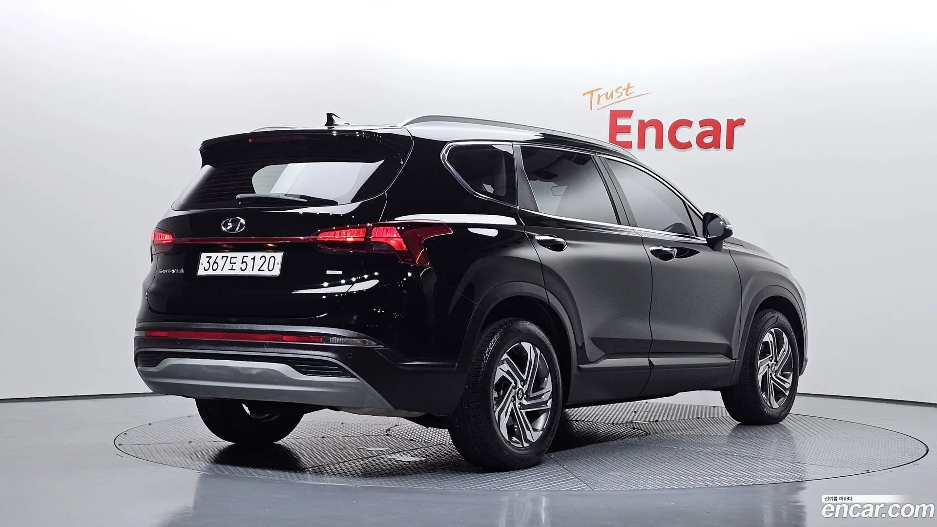 Main__Slider__Photo:Santafe Hyundai 2021.6-1