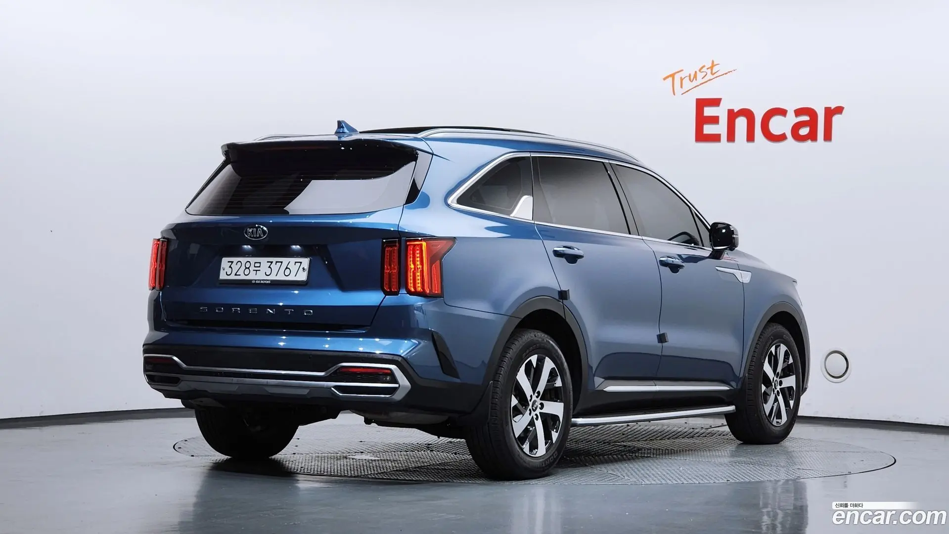Main__Slider__Photo:Sorento Kia 2021.0-1