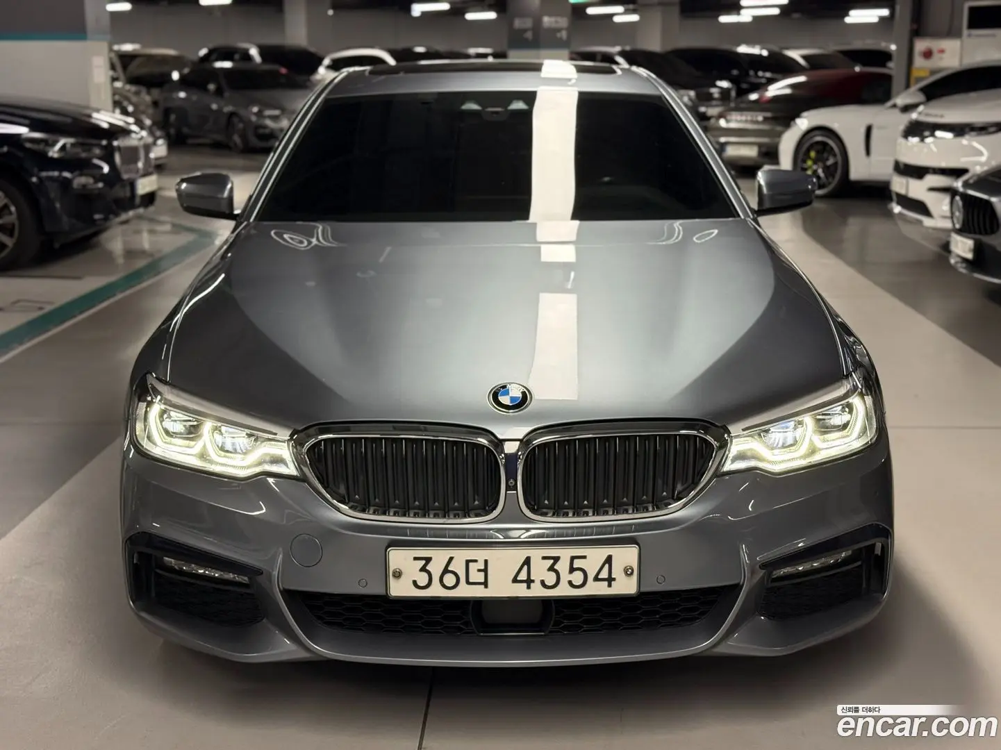 Main__Slider__Photo:5-Series BMW 2017.10-1