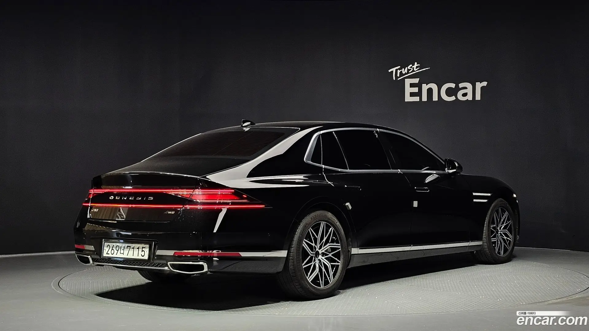 Main__Slider__Photo:G90 Genesis 2022.4-1