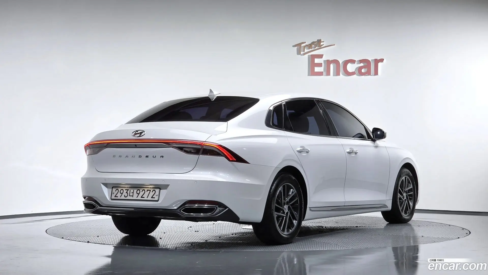 Main__Slider__Photo:Grandeur Hyundai 2020.1-1