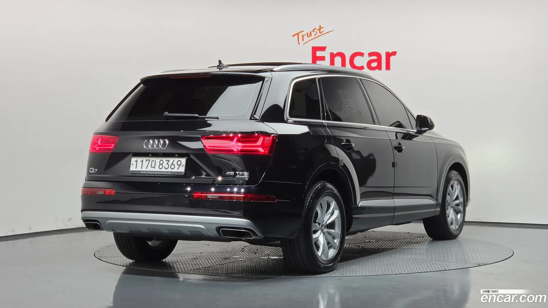 Main__Slider__Photo:Q7 Audi 2019.10-1