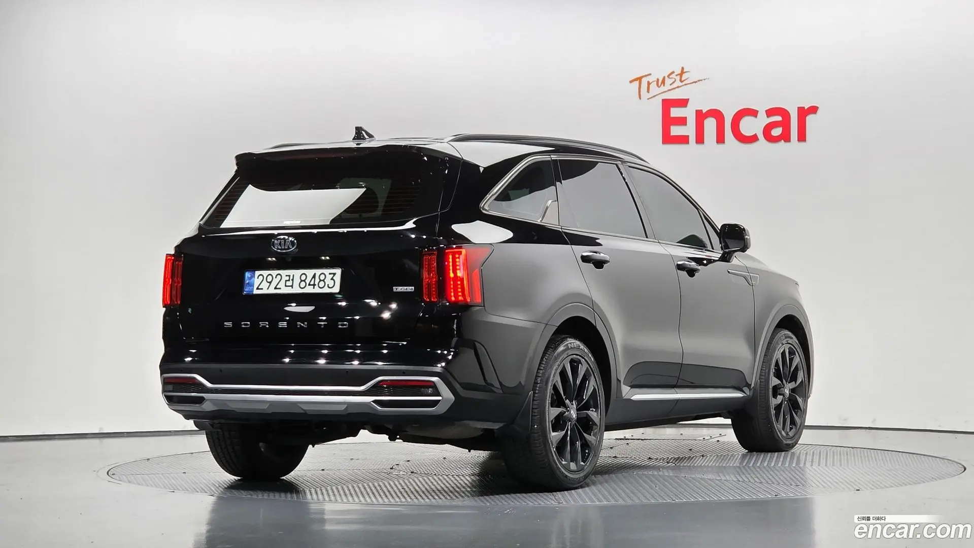 Main__Slider__Photo:Sorento Kia 2021.3-1