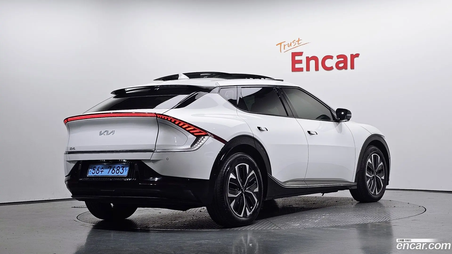 Main__Slider__Photo:EV6 Kia 2021.9-1