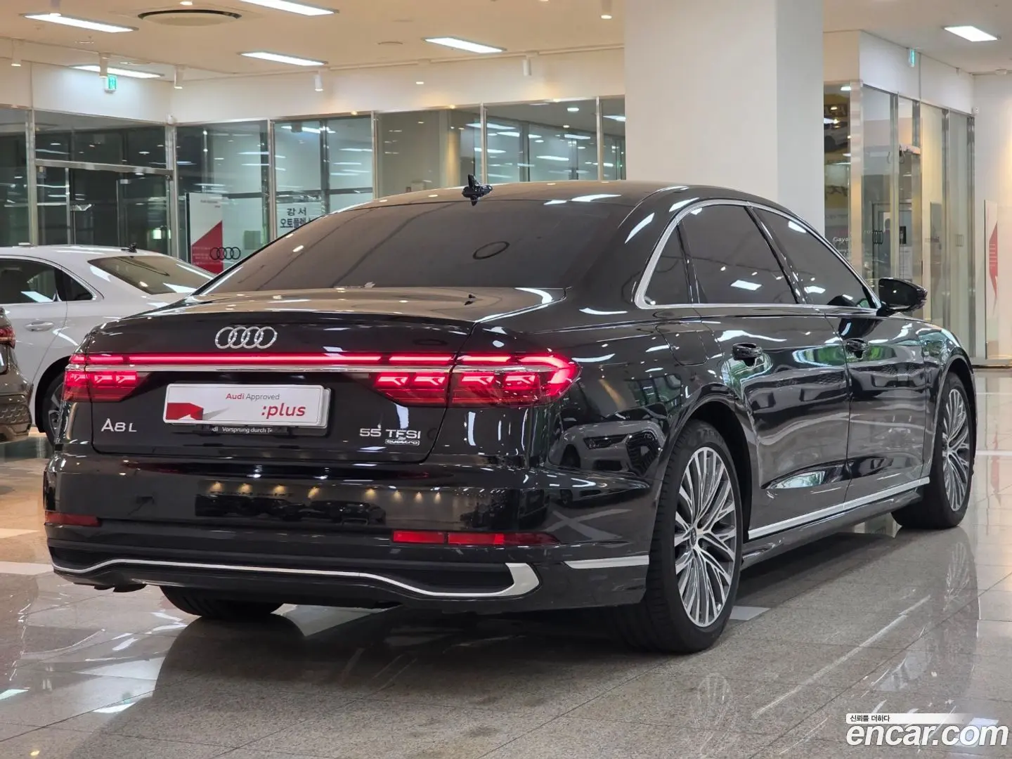 Main__Slider__Photo:A8 Audi 2023.11-1