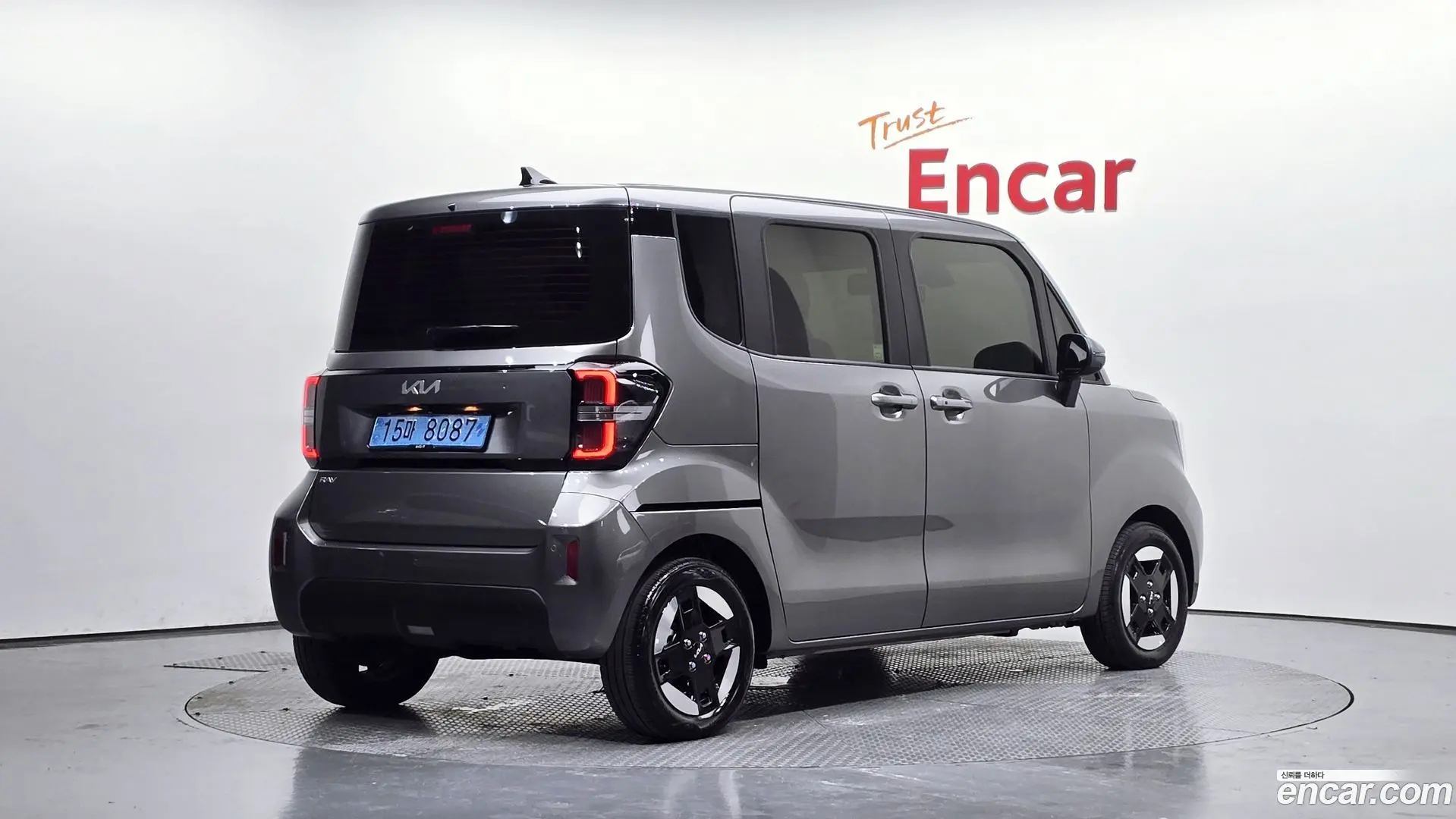 Main__Slider__Photo:RAY Kia 2025.3-1