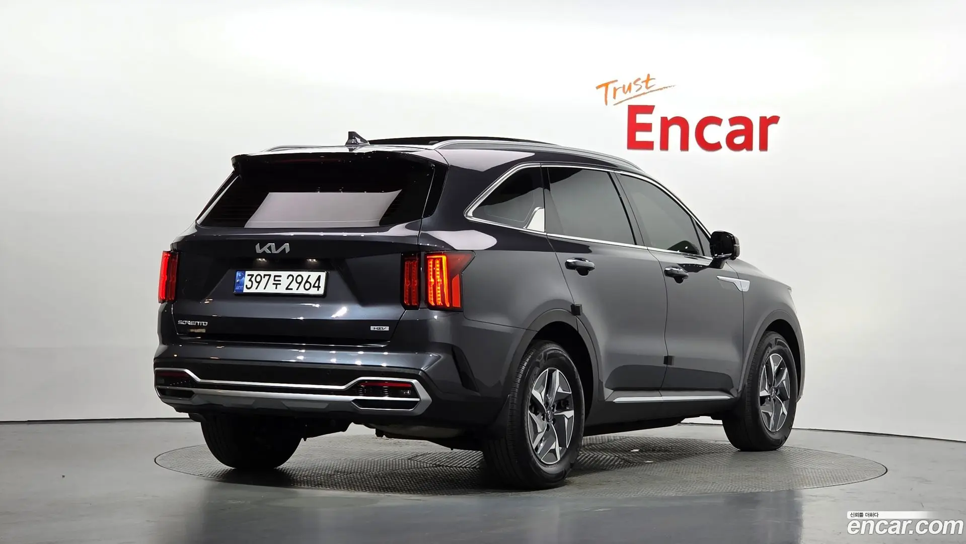 Main__Slider__Photo:Sorento Kia 2023.5-1