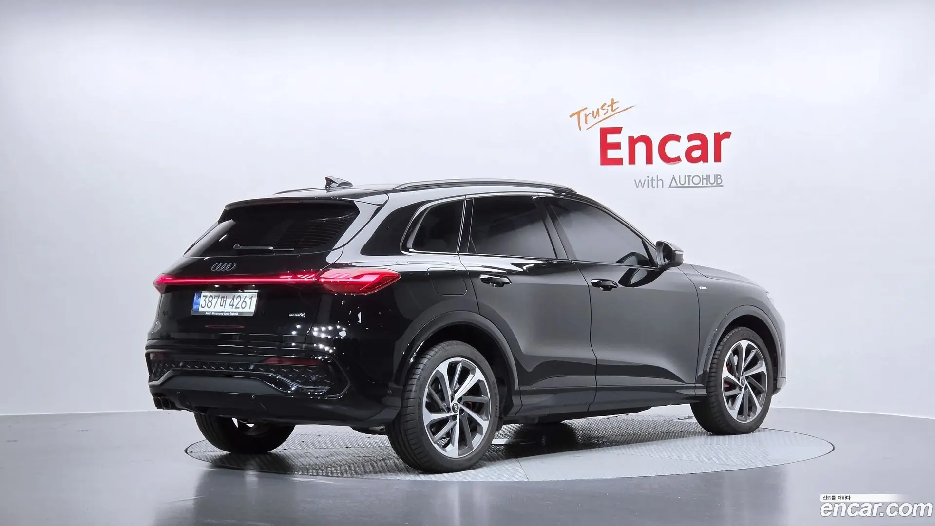 Main__Slider__Photo:Q5 Audi 2025.11-1