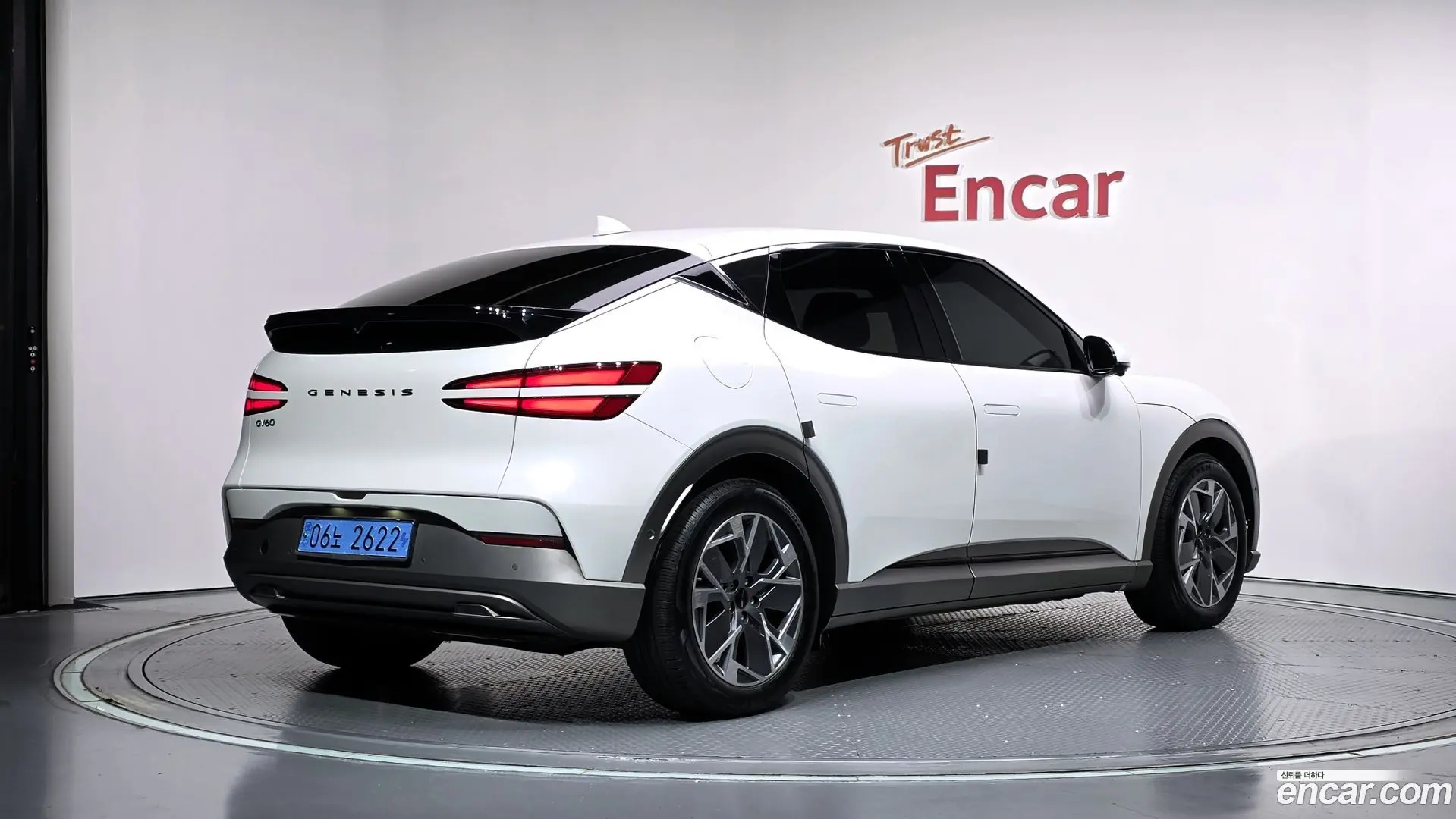 Main__Slider__Photo:GV60 Genesis 2022.7-1