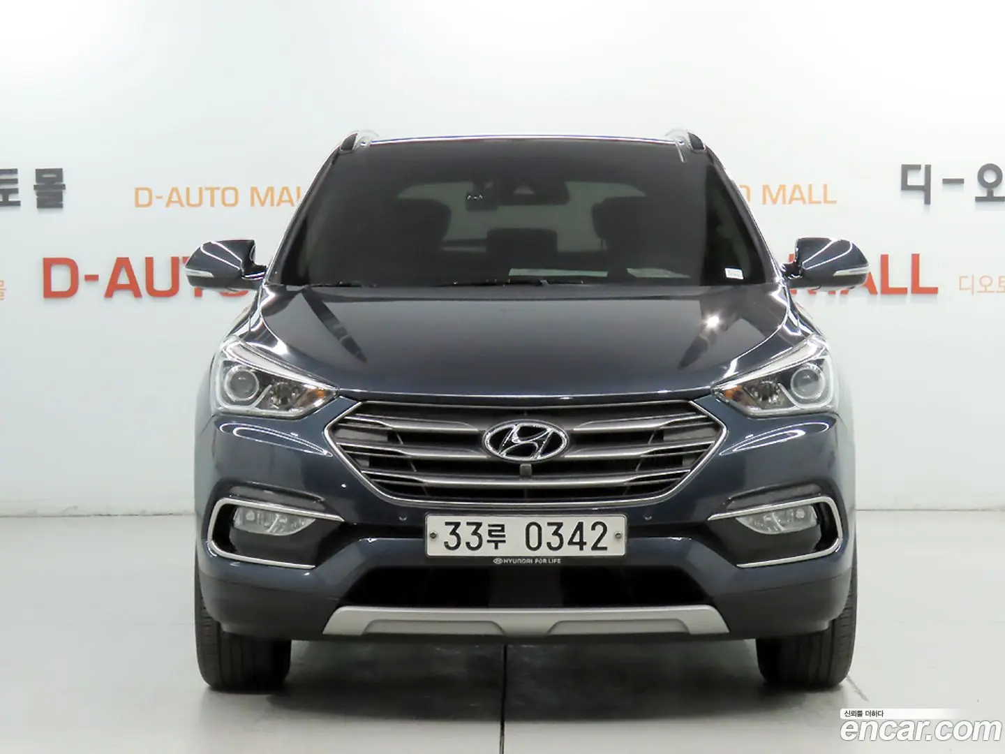 Main__Slider__Photo:Santafe Hyundai 2016.5-1