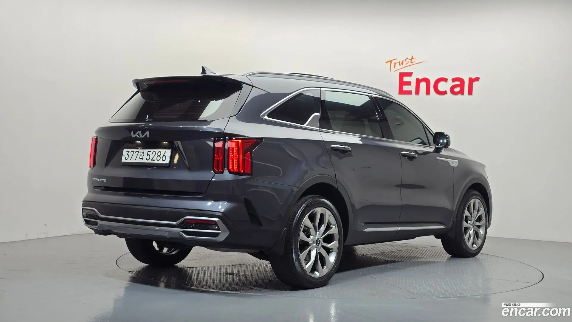 Main__Slider__Photo:Sorento Kia 2022.6-1