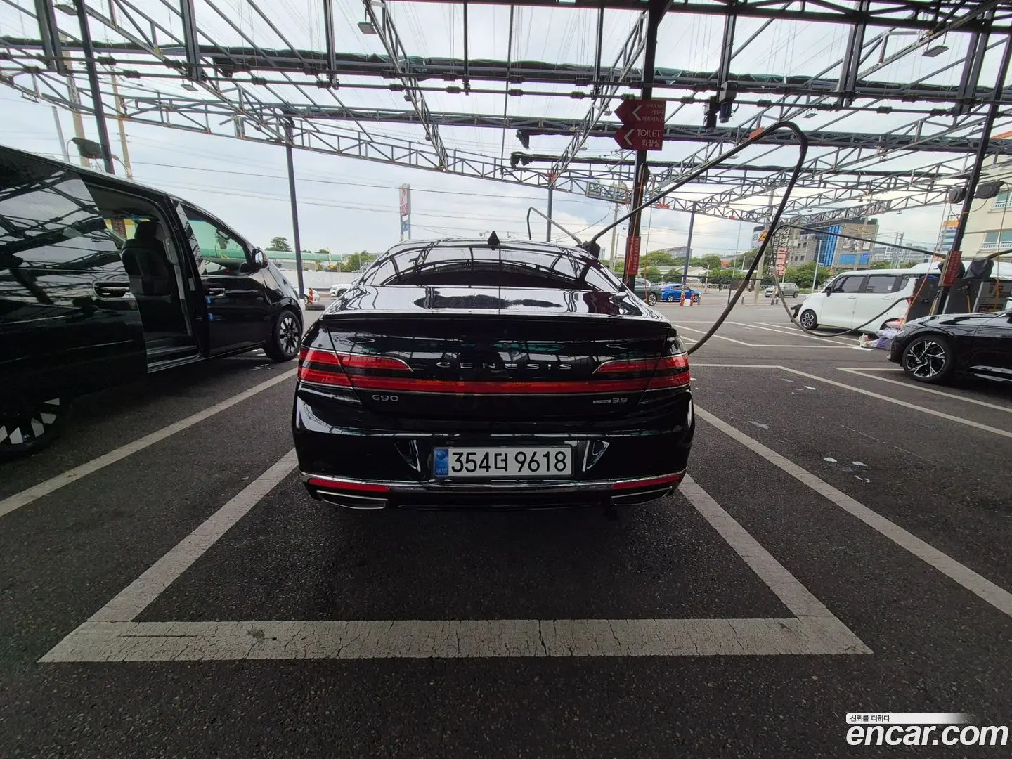 Main__Slider__Photo:G90 Genesis 2019.0-1