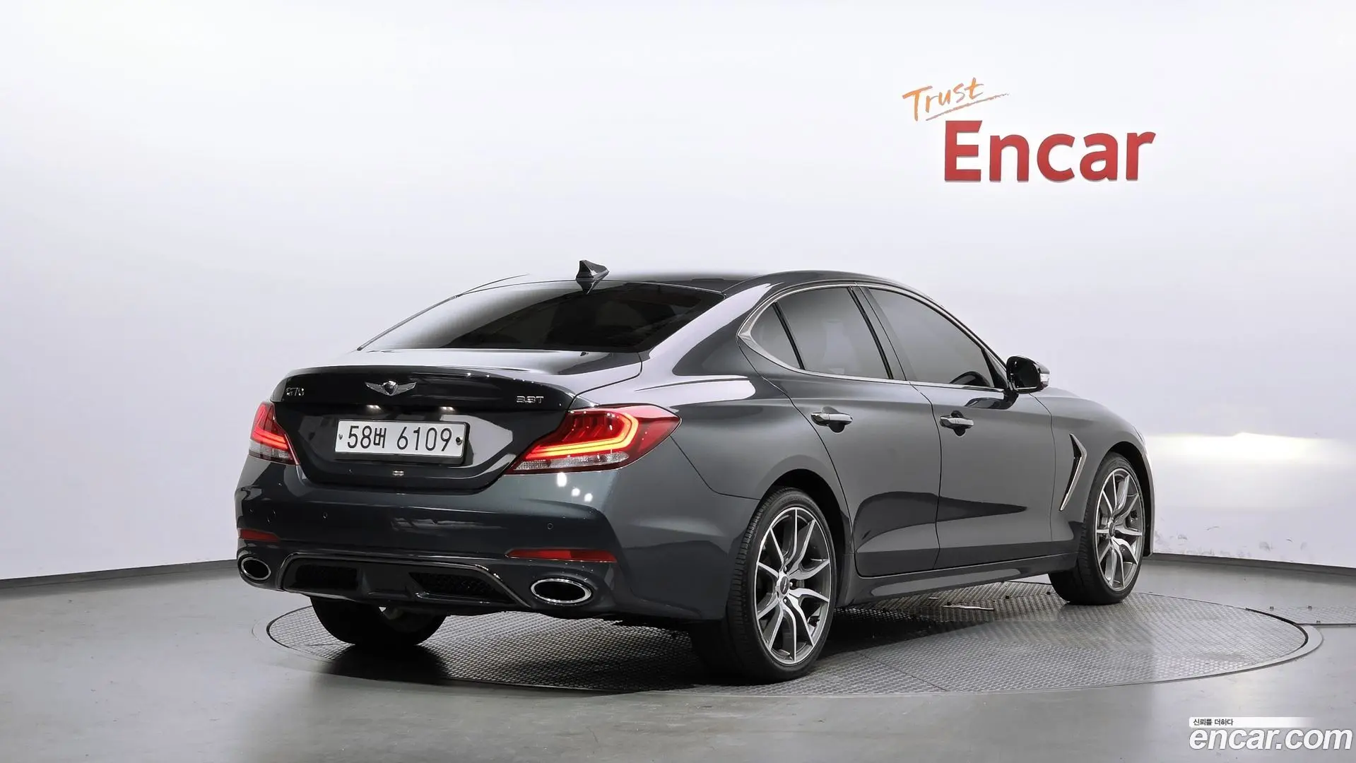 Main__Slider__Photo:G70 Genesis 2018.7-1