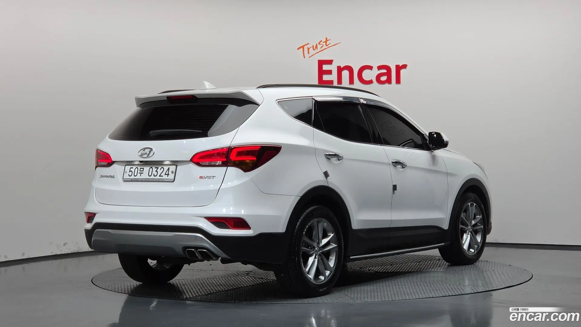 Main__Slider__Photo:Santafe Hyundai 2015.8-1