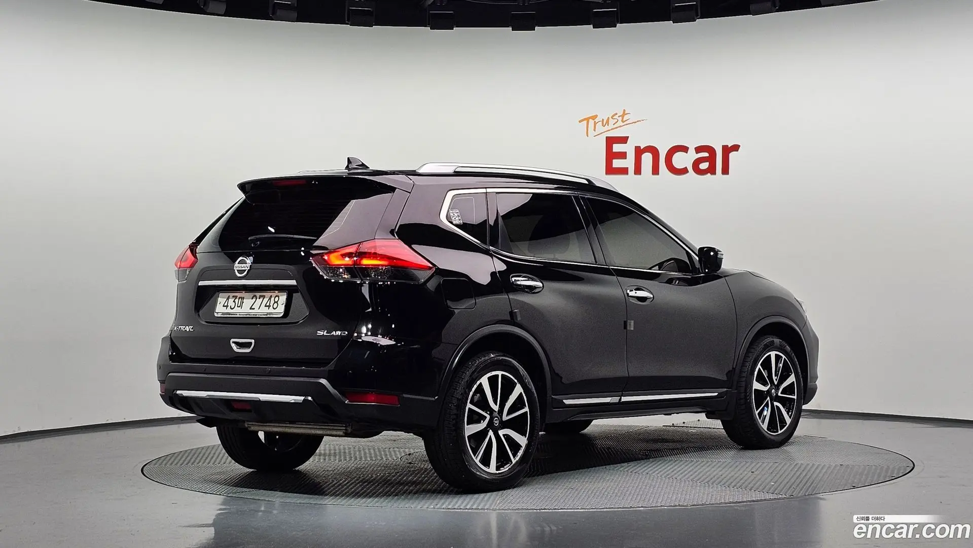 Main__Slider__Photo:X-Trail Nissan 2018.11-1