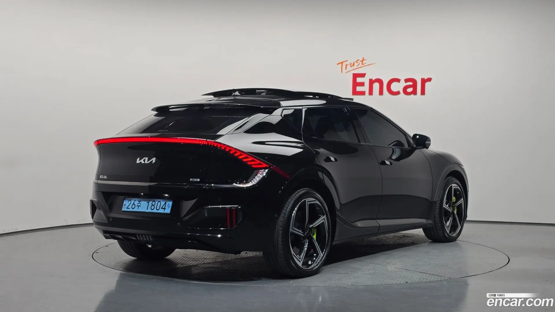 Main__Slider__Photo:EV6 Kia 2023.1-1