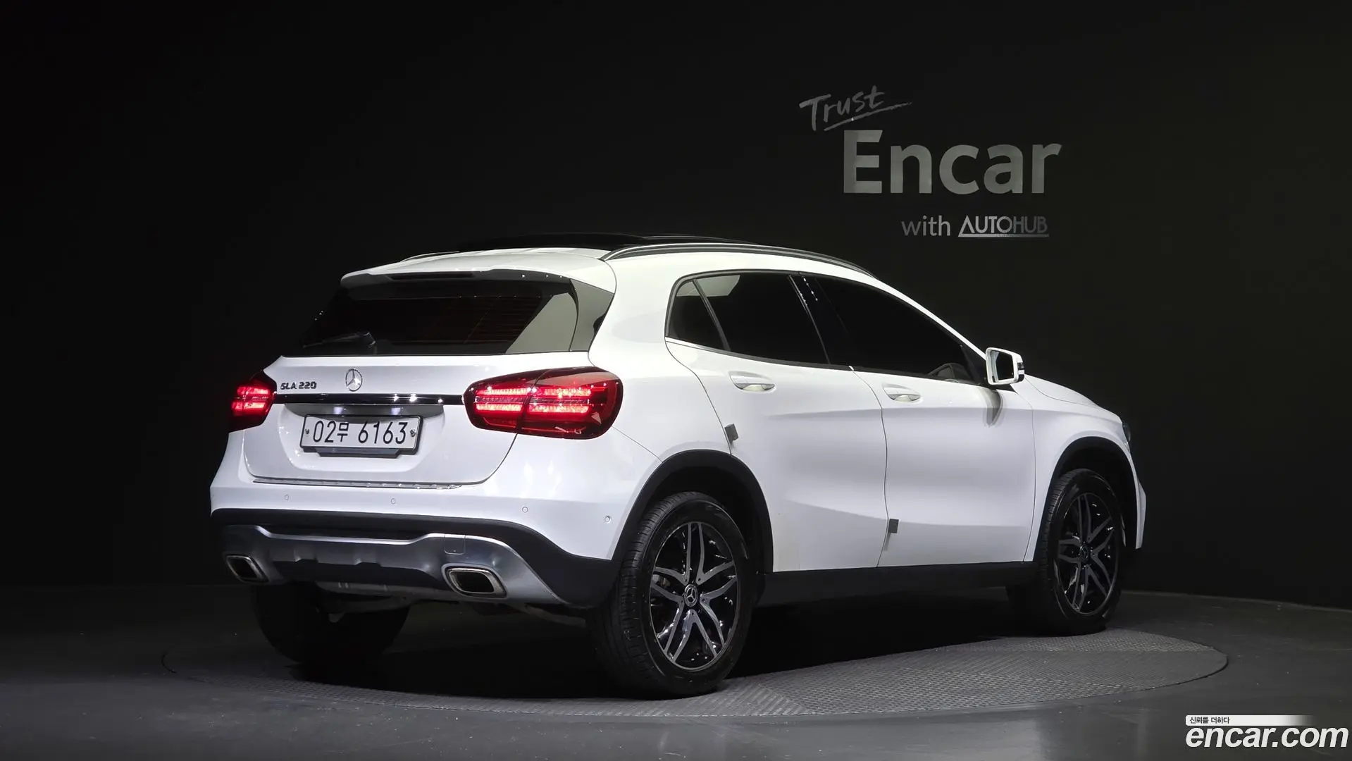 Main__Slider__Photo:GLA-Class Mercedes-Benz 2019.3-1