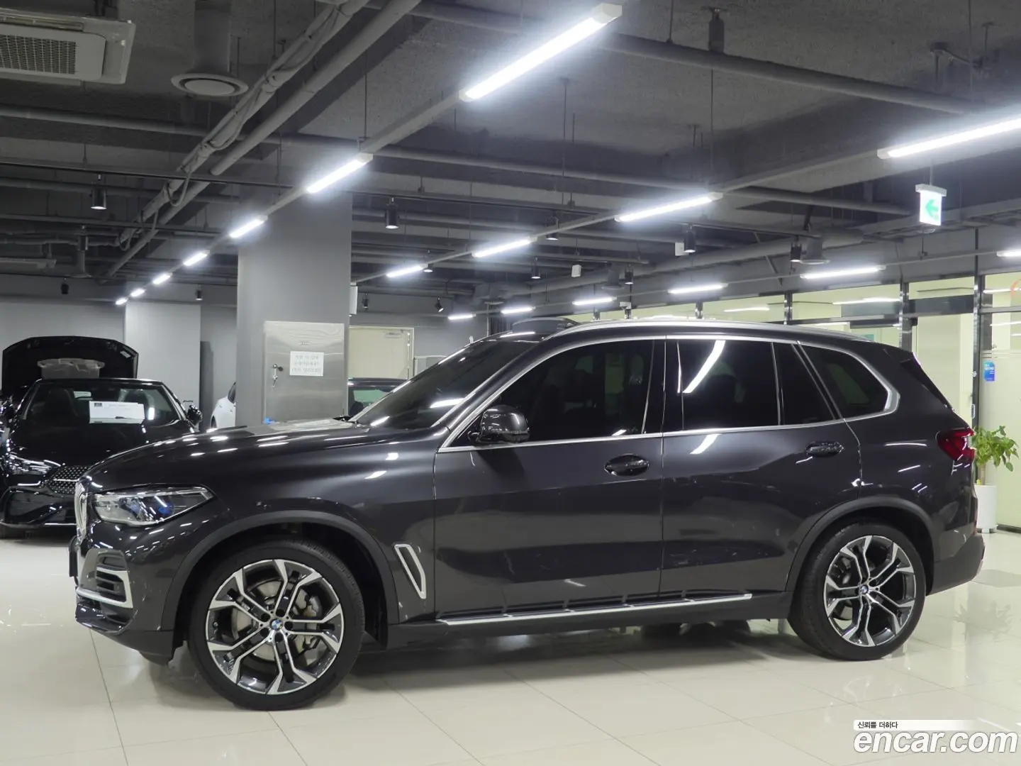 Main__Slider__Photo:X5 BMW 2021.11-1