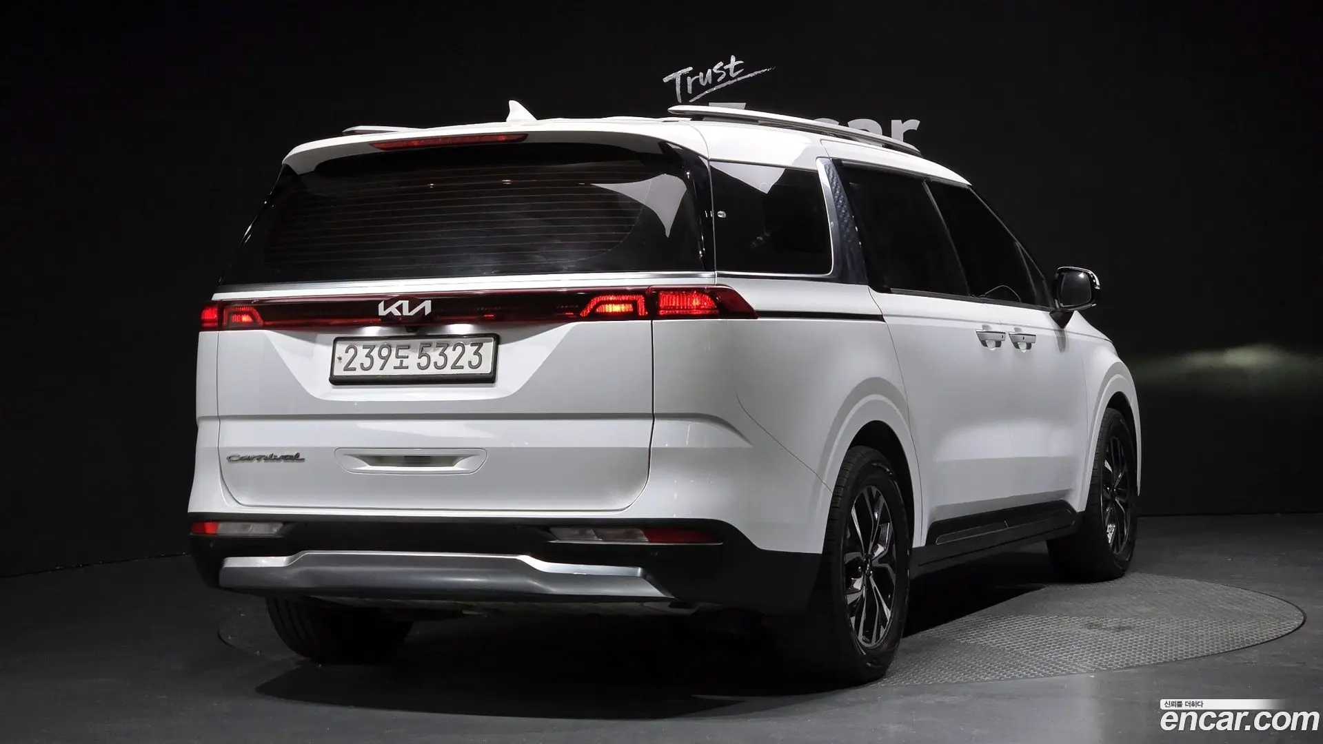 Main__Slider__Photo:Canival Kia 2020.10-1