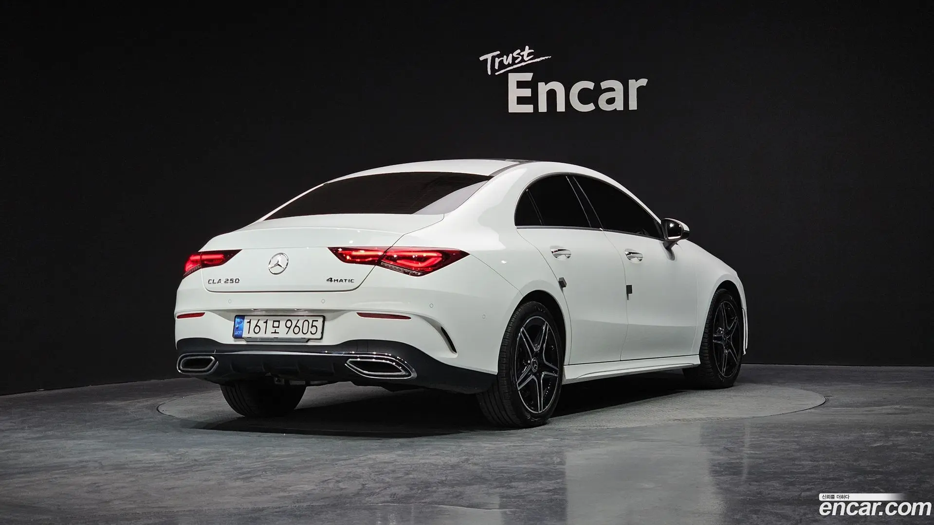Main__Slider__Photo:CLA-Class Mercedes-Benz 2022.1-1