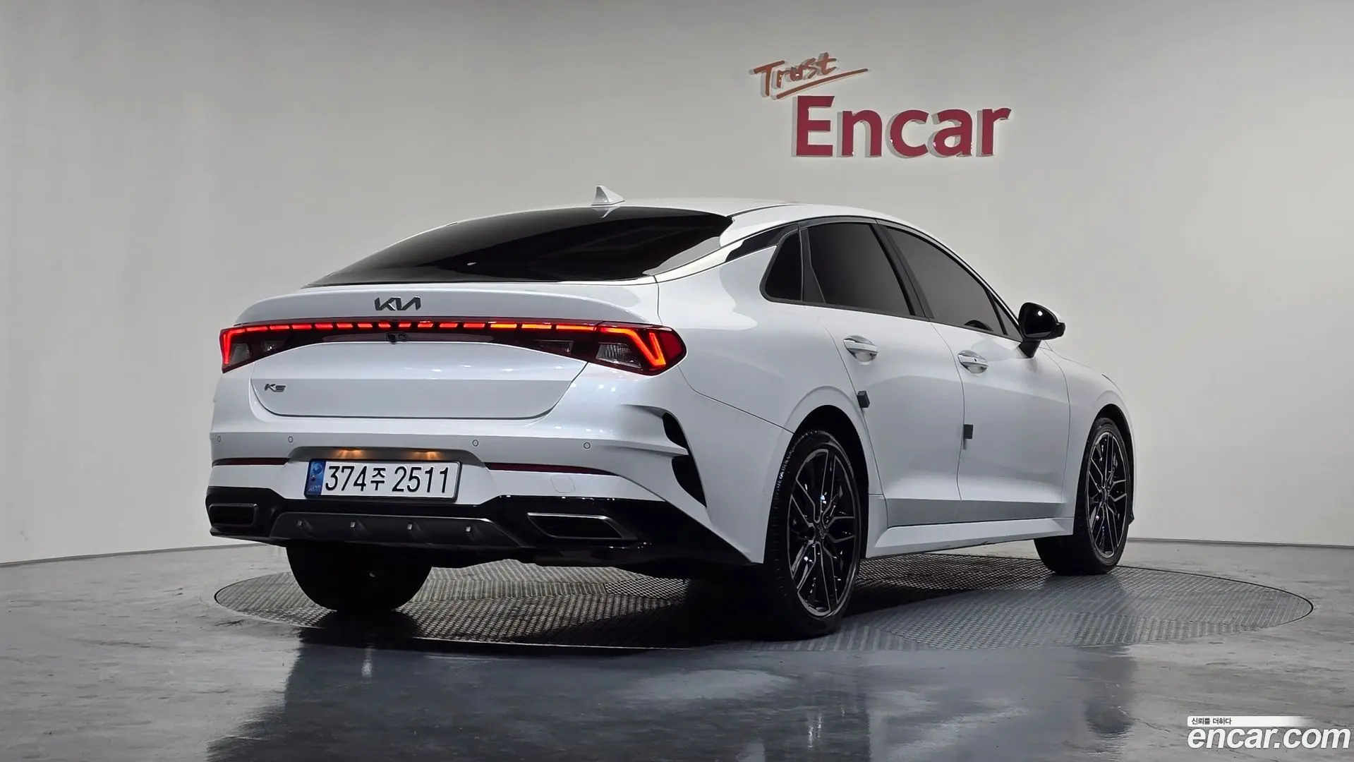 Main__Slider__Photo:K5 Kia 2021.10-1
