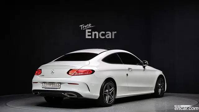 Main__Slider__Photo:C-Class Mercedes-Benz 2020.3-1