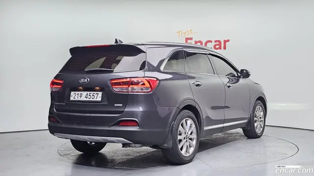 Main__Slider__Photo:Sorento Kia 2017.3-1