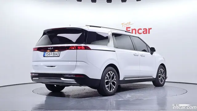Main__Slider__Photo:Canival Kia 2023.1-1