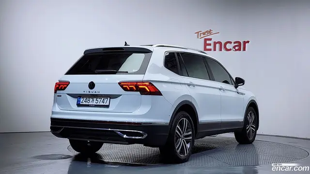 Main__Slider__Photo:Tiguan Volkswagen 2023.2-1