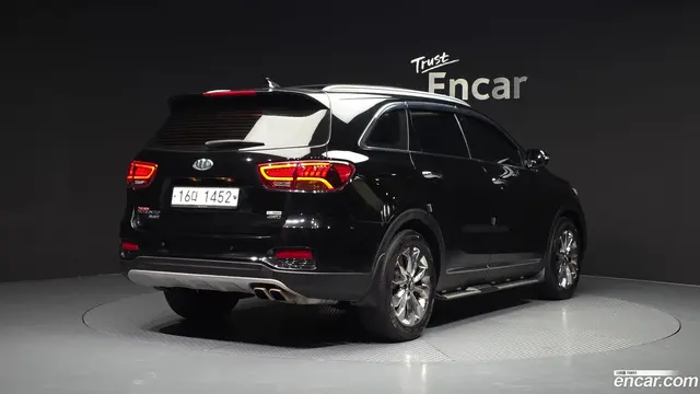 Main__Slider__Photo:Sorento Kia 2018.3-1