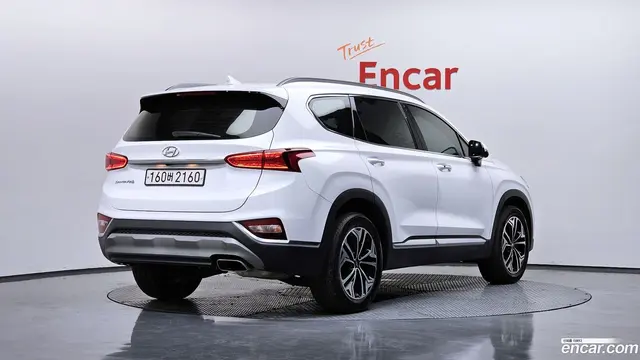Main__Slider__Photo:Santafe Hyundai 2019.10-1