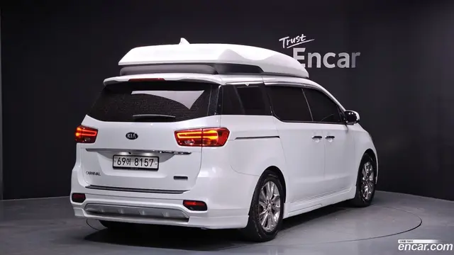 Main__Slider__Photo:Canival Kia 2019.3-1