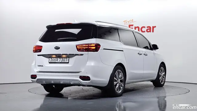 Main__Slider__Photo:Canival Kia 2020.4-1