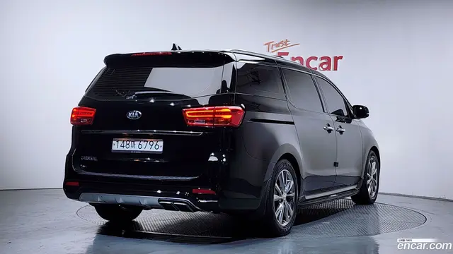 Main__Slider__Photo:Canival Kia 2019.11-1
