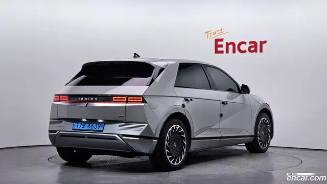 Main__Slider__Photo:Ioniq5 Hyundai 2022.2-1